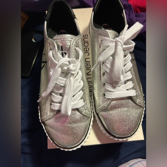 Calvin Klein Sneakers Silver - Picture 3 of 6